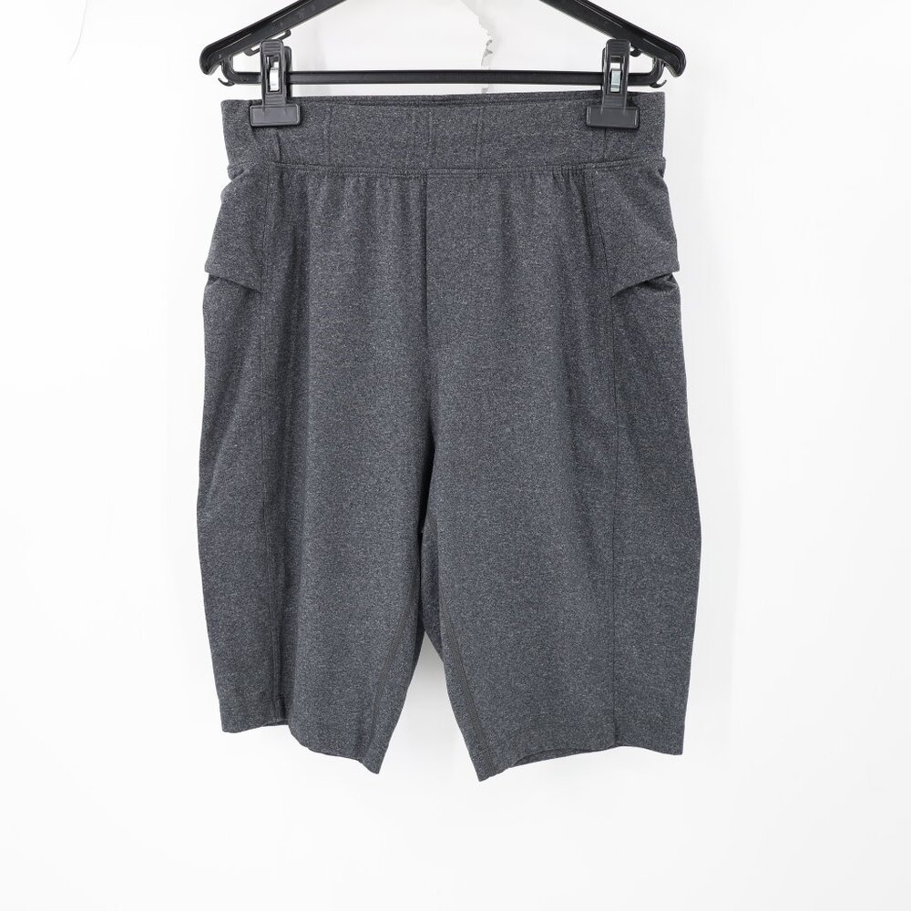 Lululemon Intent Shorts Mens Small 11" sweat Elastic Drawstring Side Pockets